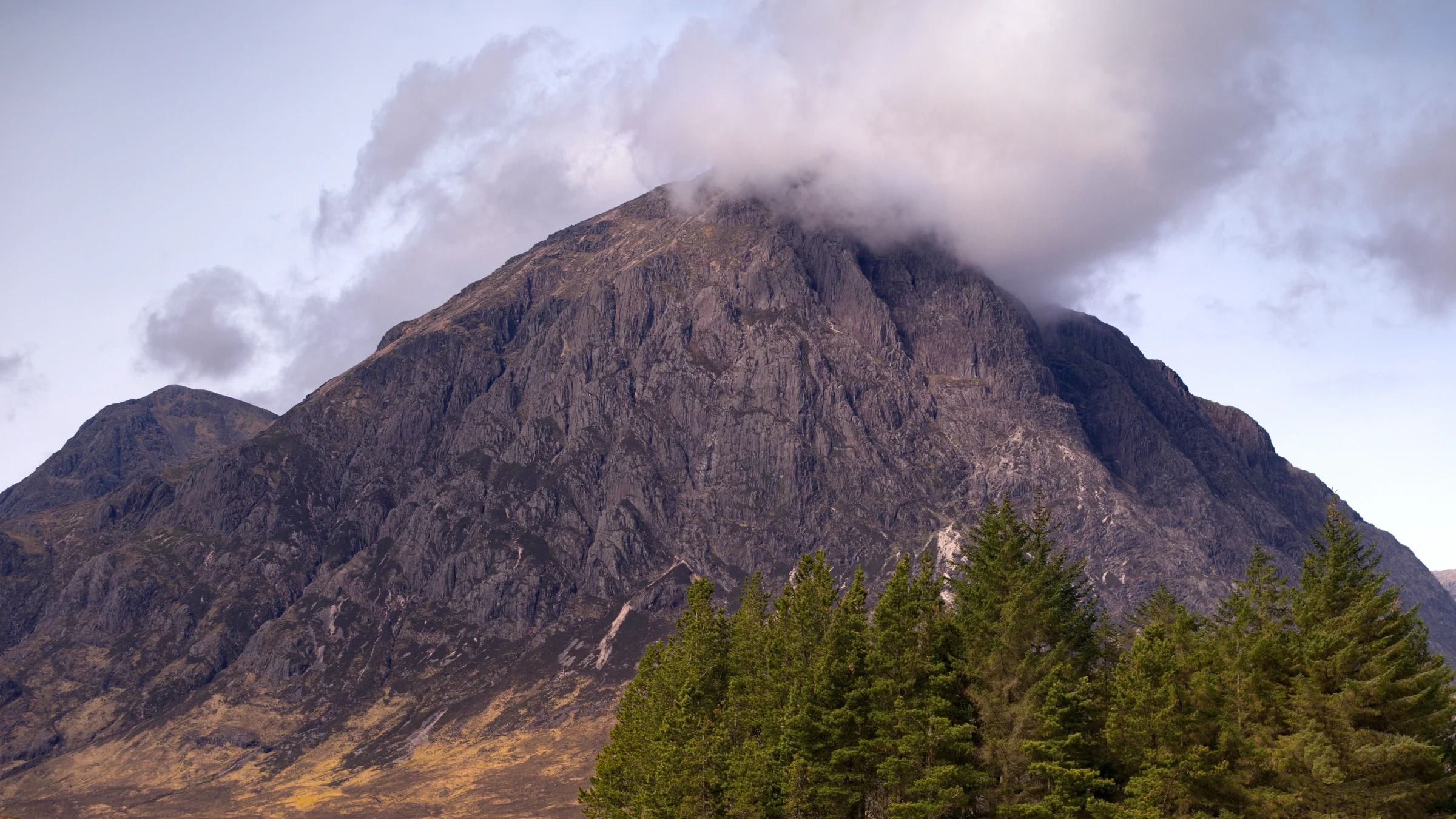 View FOTO's collection of buachailleetivemor photographs.
