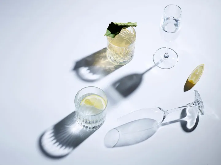 There's a strong chance this image contains the following subjects: glass,  drink. Source: https://www.instagram.com/lpfaehler_photography/ Photographer_name: Laura Pfaehler. Title: Cocktails. Published: 2025-06-27 15:12:17